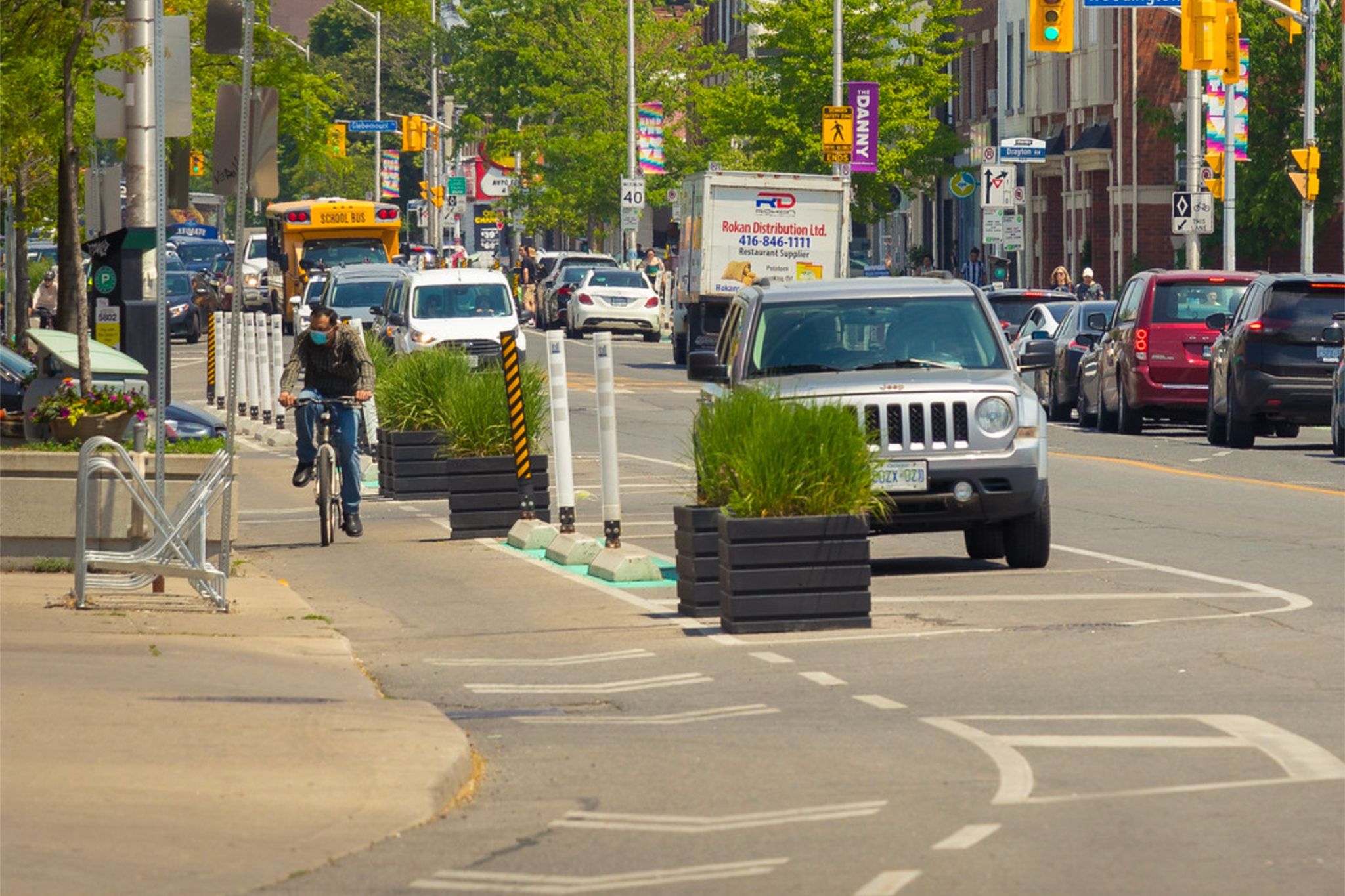 bike lanes toronto